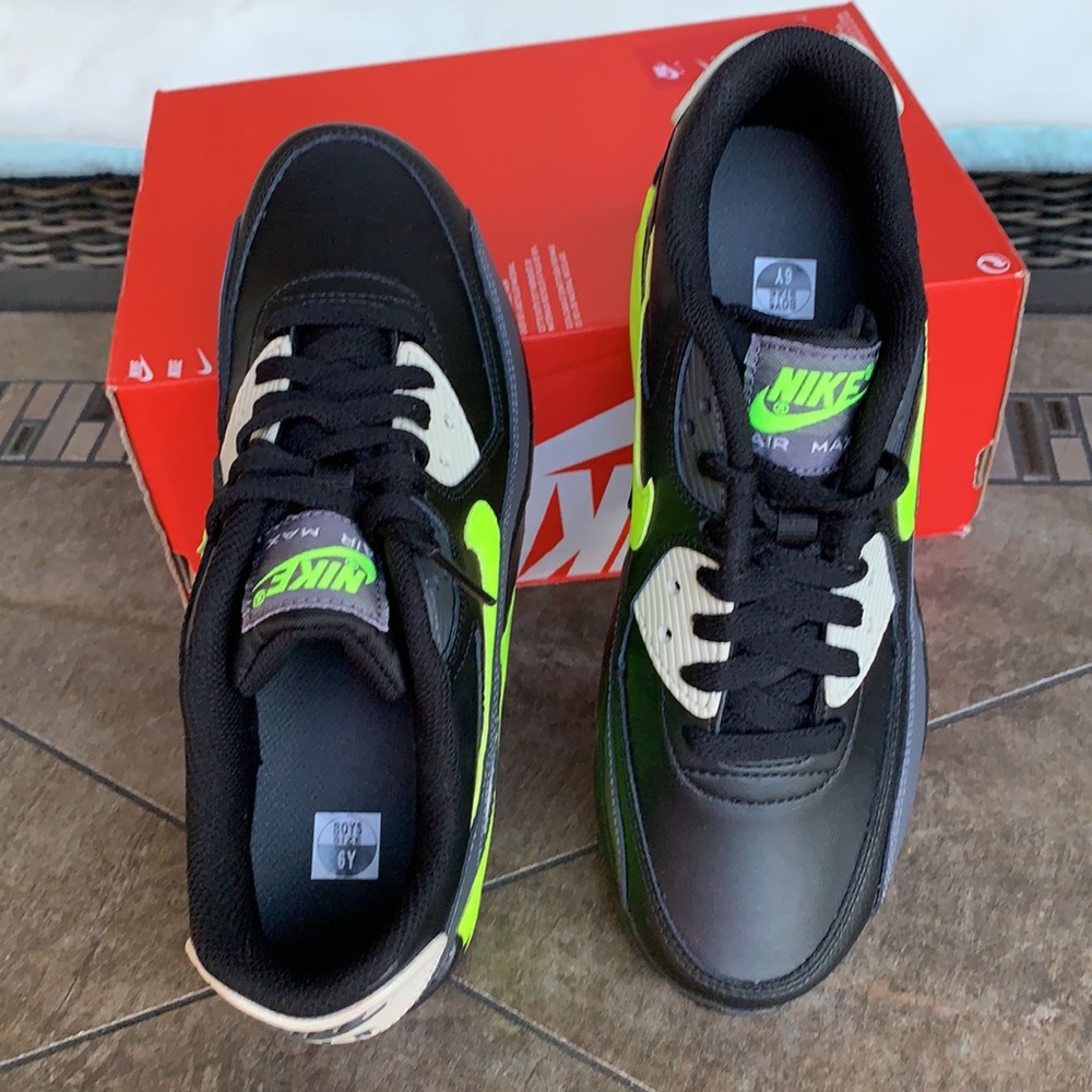 NIKE AIR MAX 90 LTR WMNS - Picture 9 of 14